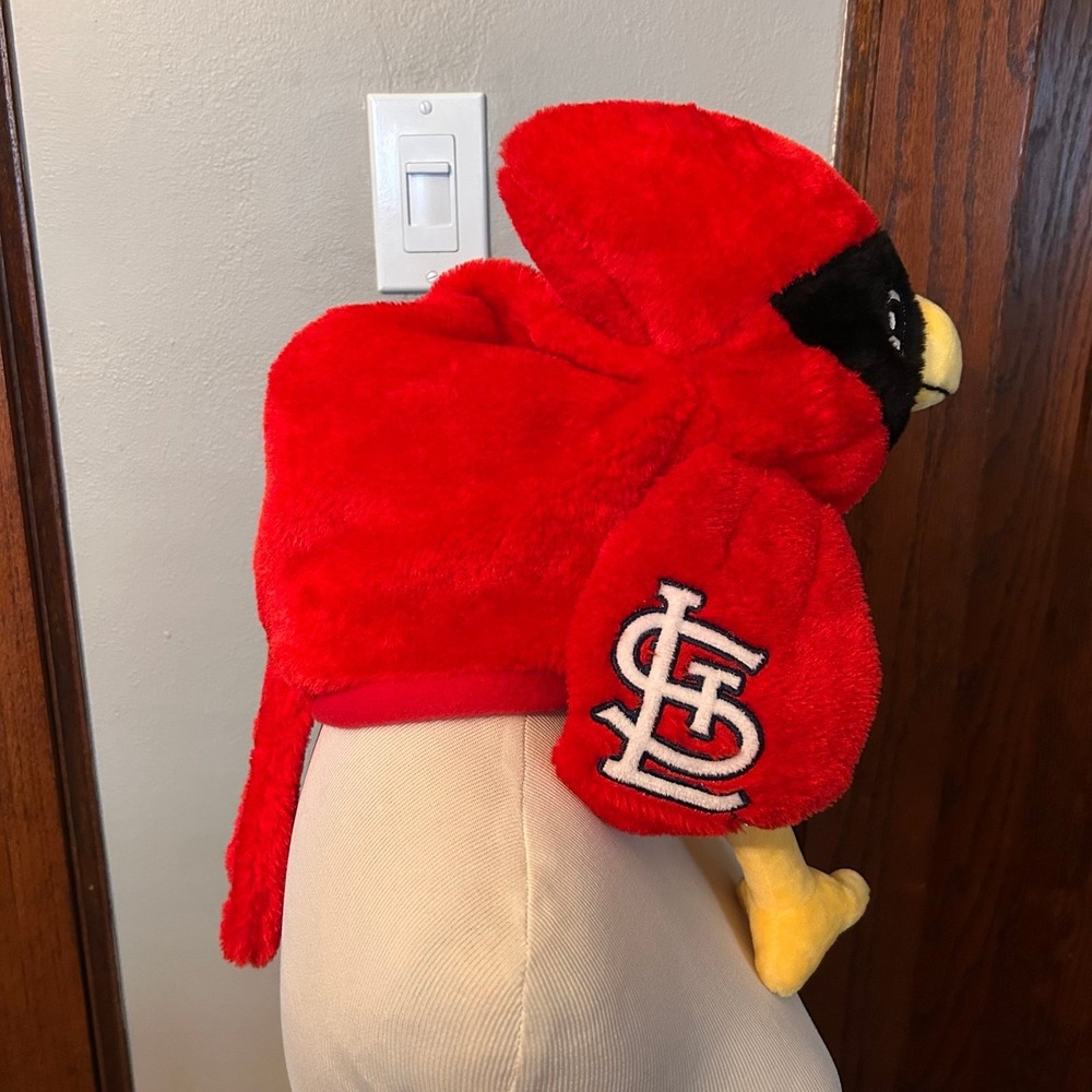 St. Louis Cardinals Plush Fred Red Bird Hat Embroidered Baseball MLB Mascot - Picture 2 of 8